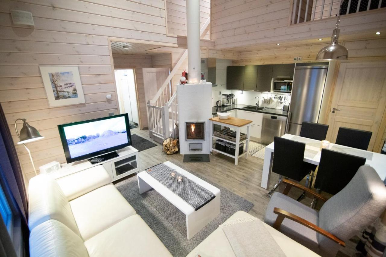 Maison d'hôtes Ettomies II à Äkäslompolo Extérieur photo